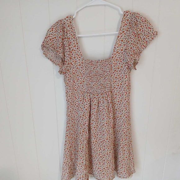 🎉HOST PICK🎉 American Eagle Floral patterned short sleeve mini dress - Picture 3 of 6